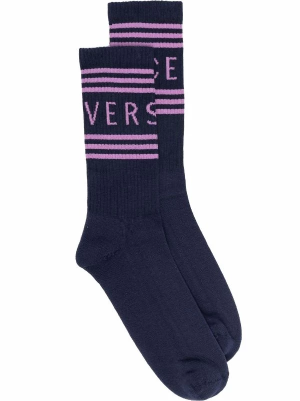 Versace Chaussettes Rayées à Logo Intarsia 2UD80 Bluenavy 1 Versace Chaussettes Rayées à Logo Intarsia 2UD80 Bluenavy