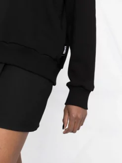 ( Nouvelle Collection ) Versace 1B000 BLACK Sweat En Coton à Broderies Femme -Pas Cher Versace Boutique 18014884 0c58e7ef 60ea 48b7 a62b 212438a46b44 600