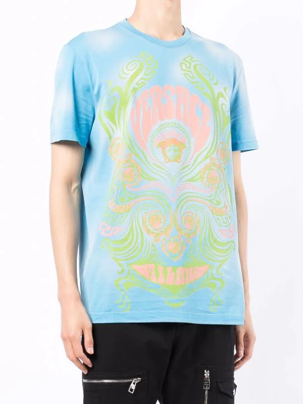 ( Nouvelle Collection ) Versace SKY+PRINT T-shirt Medusa Music Homme 3 ( Nouvelle Collection ) Versace SKY+PRINT T-shirt Medusa Music Homme – Image 3