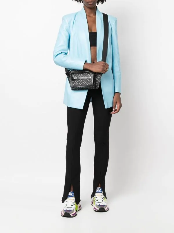 Versace Sac Banane à Imprimé La Greca 5B05E BLACK GREY RUTHENIUM 2 Versace Sac Banane à Imprimé La Greca 5B05E BLACK GREY RUTHENIUM – Image 2